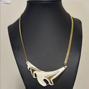 Vintage Avon Gold & White Porcelain Waves Statement Necklace 19”& earrings set!